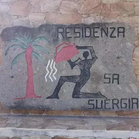 Villetta Con Giardino In In Centro *
